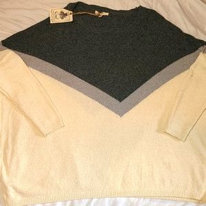 Easel grey and off over sized white sweater